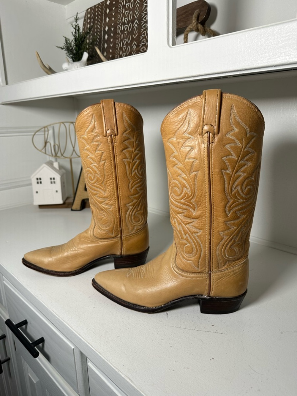 Vintage Dan Post Womens 7M Tan Leather Cowboy Boots Western Classic USA